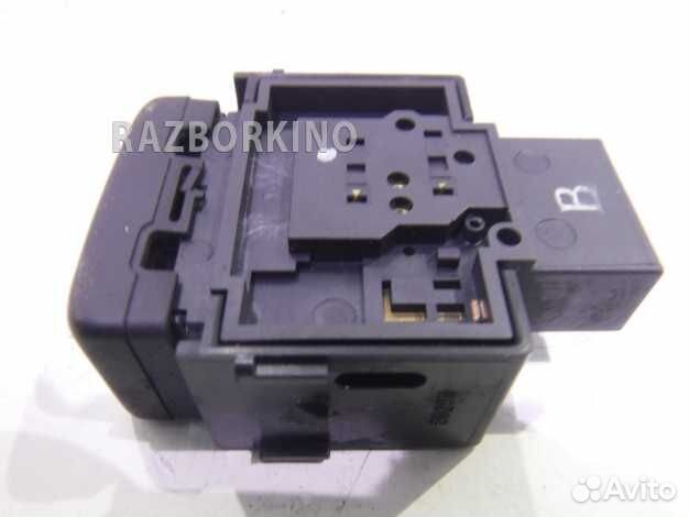 Кнопка Ниссан Skyline V36