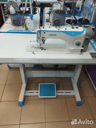 Швейная машина jack f4