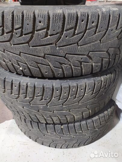 Hankook Winter I'Pike 215/65 R16 98T