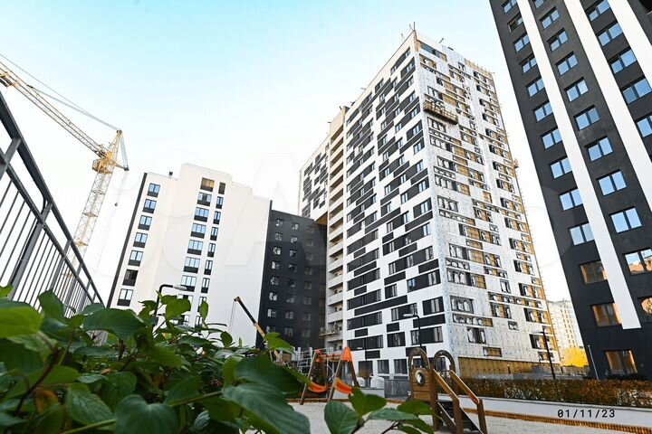 2-к. квартира, 90,5 м², 10/17 эт.