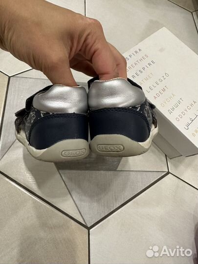 Босоножки для девочки 23 geox