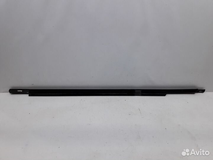 Молдинг стекла двери задний правый Bmw 5 G30 2016