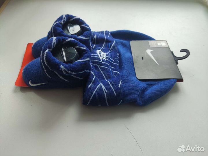 Шапка и носки Nike для малышей 0-6 месяцев