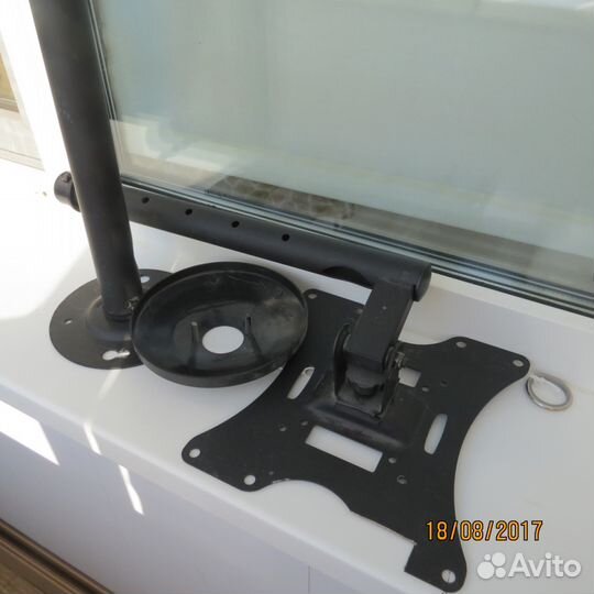 Кроншейн для телевизора