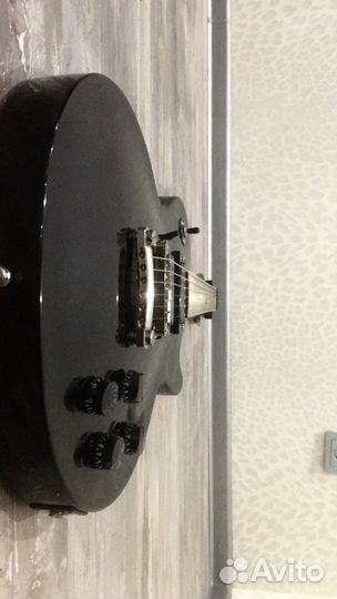 Отличная Epiphone Les Paul Studio Ebony