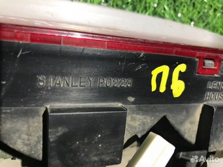 Фонарь задний стоп сигнал задний Mitsubishi Pajero