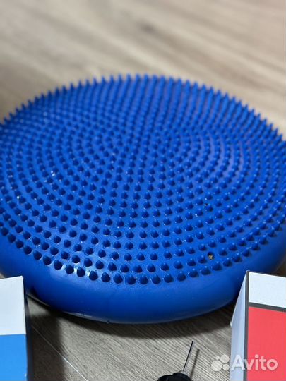 Гимнастический мяч (балансировочный мяч)