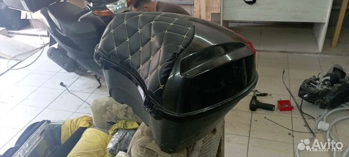 Багажник для скутера