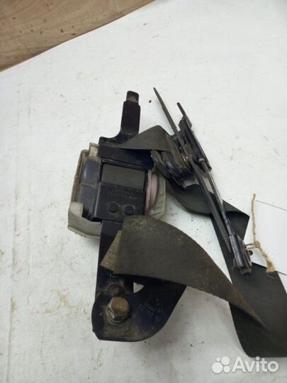 Ремень безопасности передний левый Mitsubishi