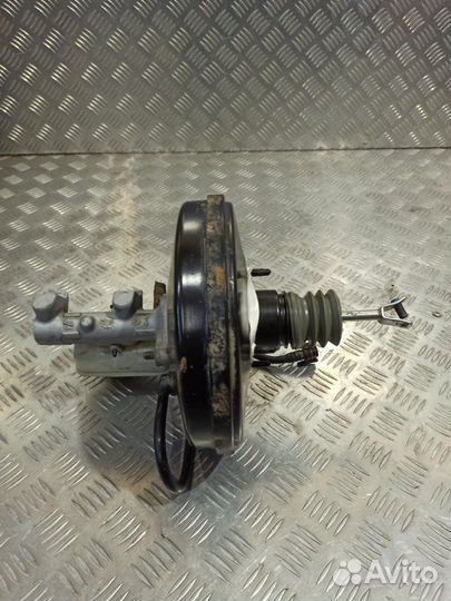 Вакуумный усилитель Renault Duster 2.0 2013