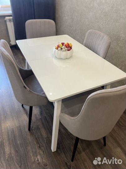 Кухонный стол