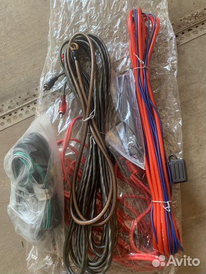 Активный сабвуфер ural