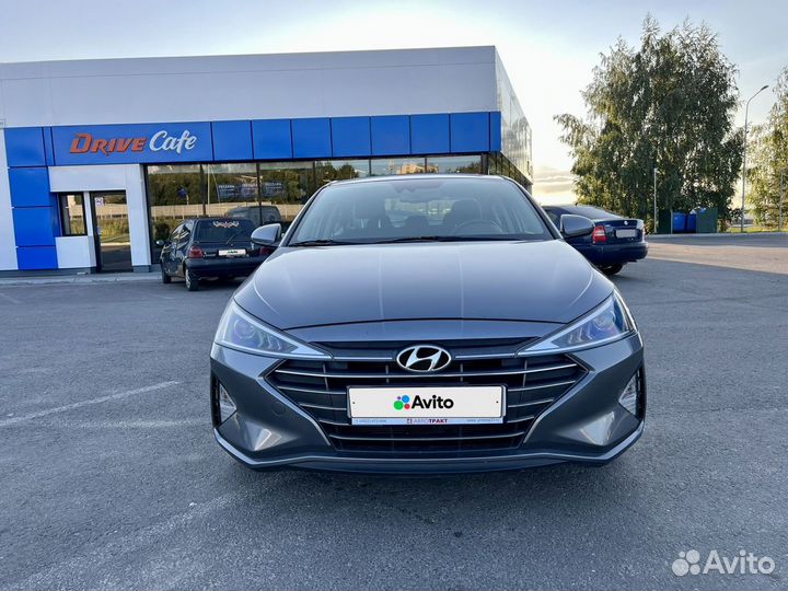 Hyundai Elantra 2.0 AT, 2019, 75 000 км