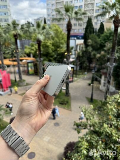 iPhone 15 Pro, 256 ГБ