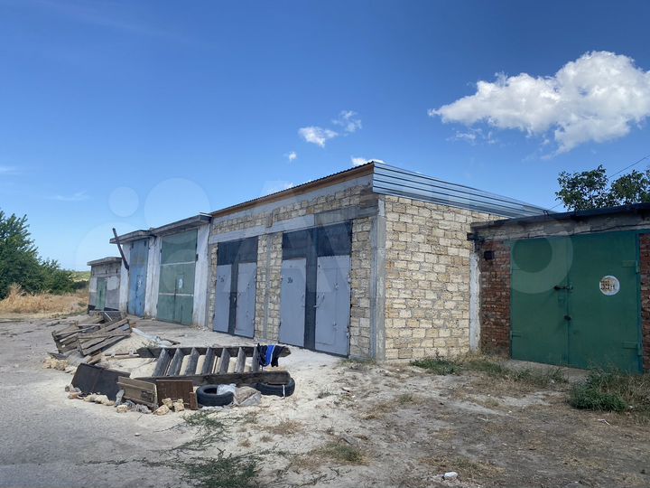 Гараж, > 30 м²