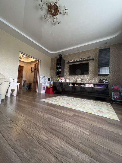 2-к. квартира, 90 м², 4/5 эт.