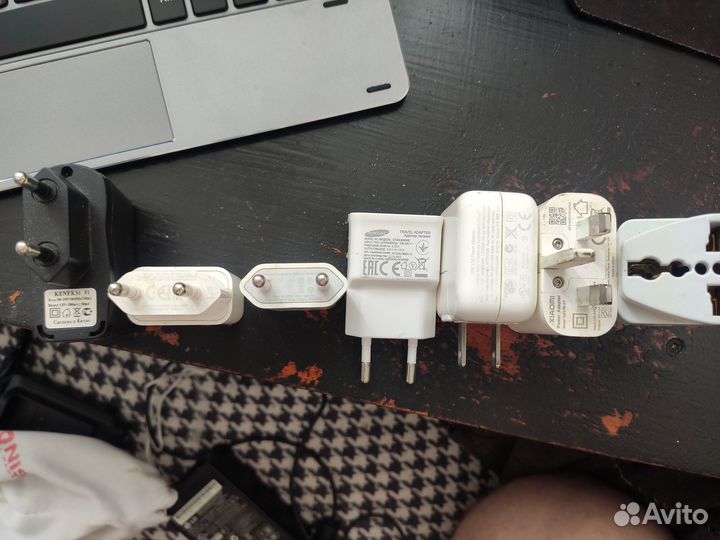 Зарядное устройство для телефона з.у