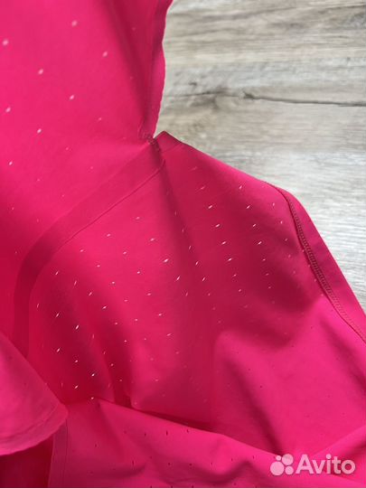 Nike женская суперлегкая спортивная майка