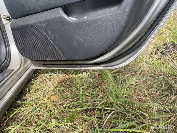 Дверь задняя правая Primera P12 sedan