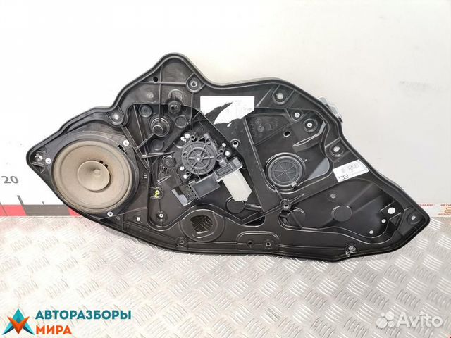 Стеклоподъемник электрический задний правый