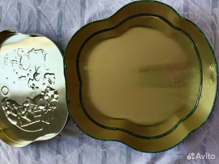 Коробка подарочная