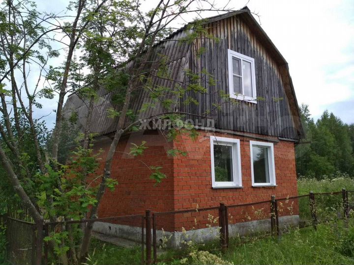 Дача 61 м² на участке 10 сот.