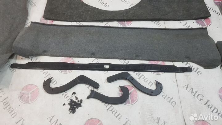 Комплект обшивки багажника BMW E32