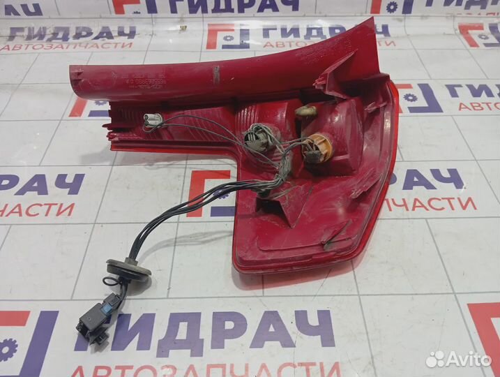 Фонарь задний правый Citroen C4 6351T8