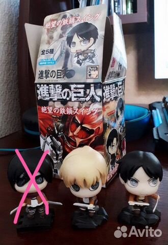 Атака титанов фигурка