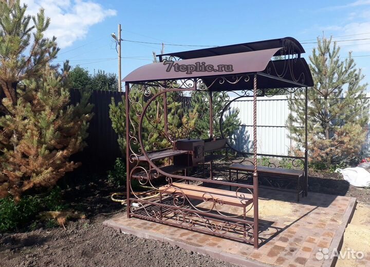 Мангал барбекю с крышей