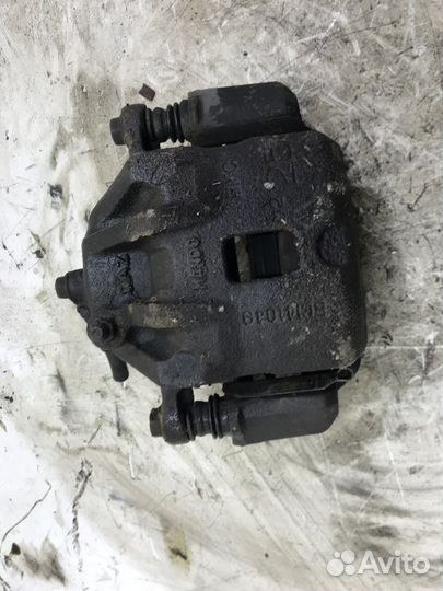 Суппорт тормозной передний правый Hyundai Sonata