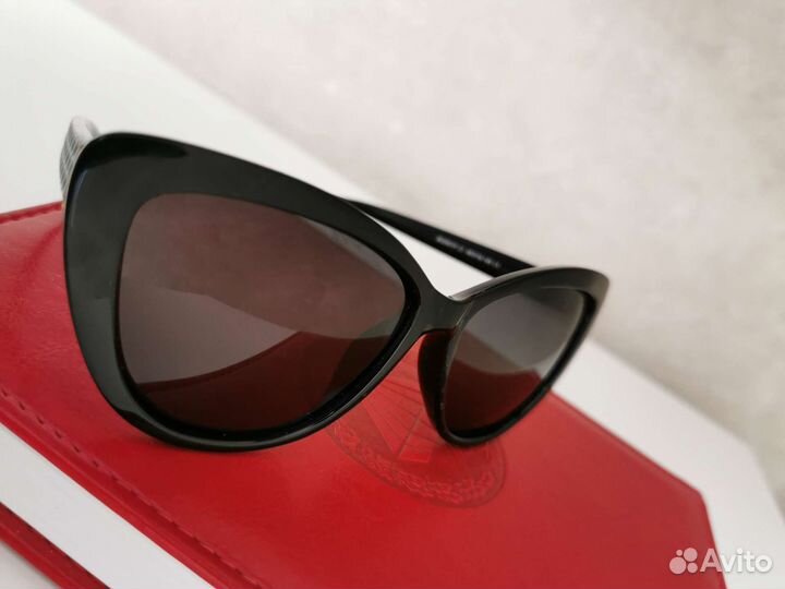 Солнцезащитные очки