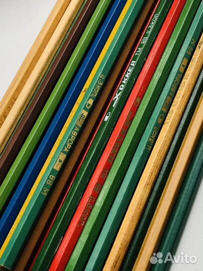 СССР простые и цветные карандаши