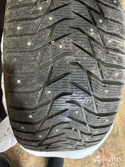 Accelera Beta 255/35 R20
