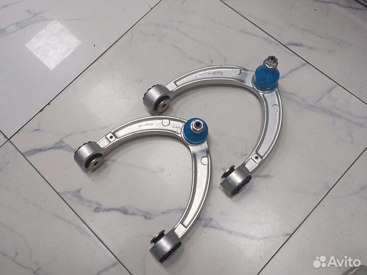 Рычаг подвески передний левый Mercedes-Benz W166