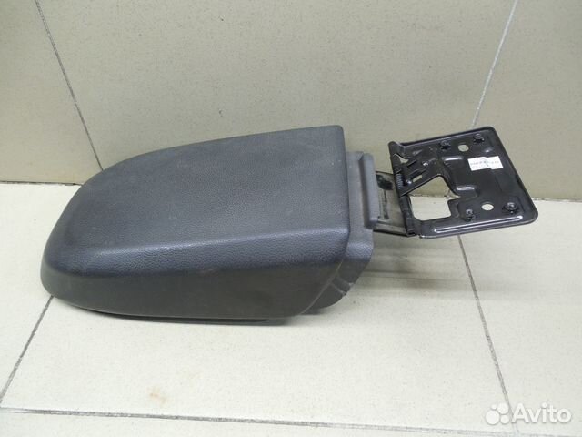 Подлокотник Kuga 2008-2012