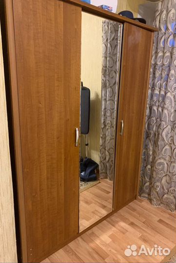 Шкаф для одежды бу