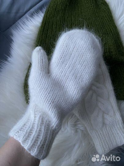 Варежки из пуха норки женские вязаные