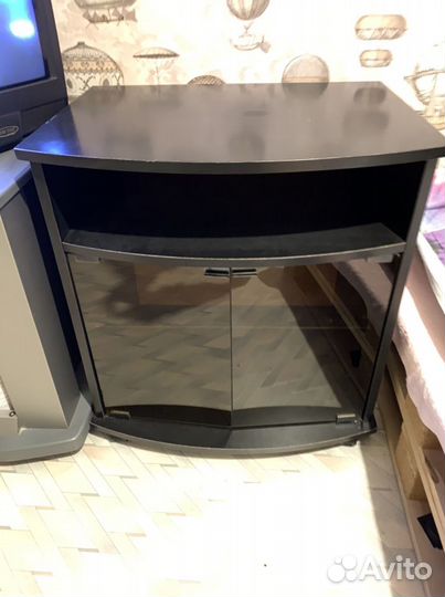 Тумба под телевизор