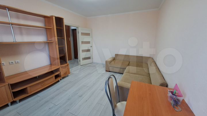 2-к. квартира, 50 м², 8/10 эт.