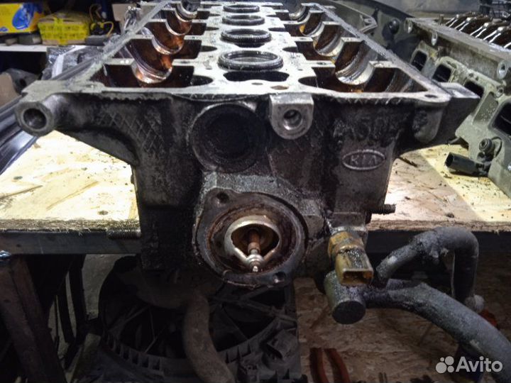 Головка блока цилиндров Kia Rio