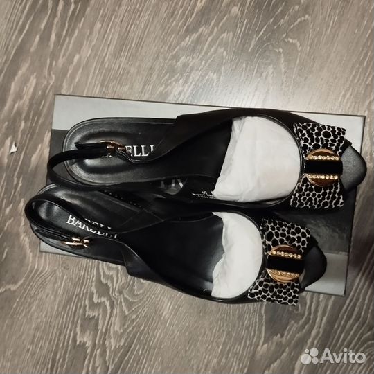 Босоножки женские 38 размер