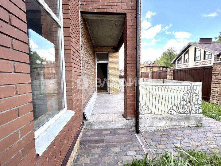 Таунхаус 140 м² на участке 3 сот.