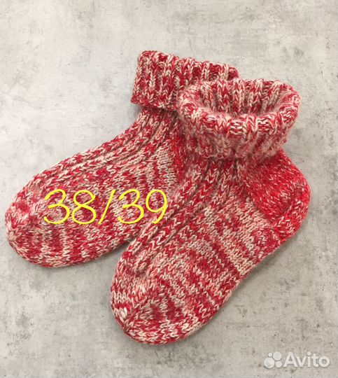 Красные шерстяные носки