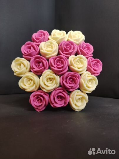 Букет - 19 Роз из Настоящего Бельгийского Шоколада