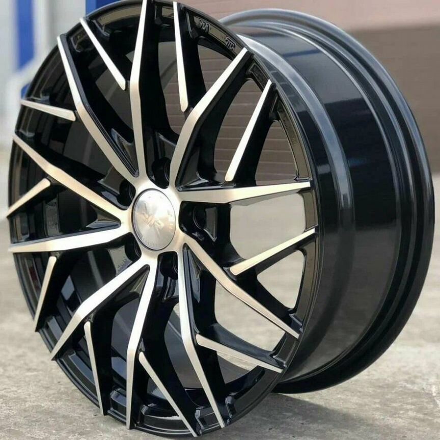 Литые диски Race Ready 7×R16 5×100