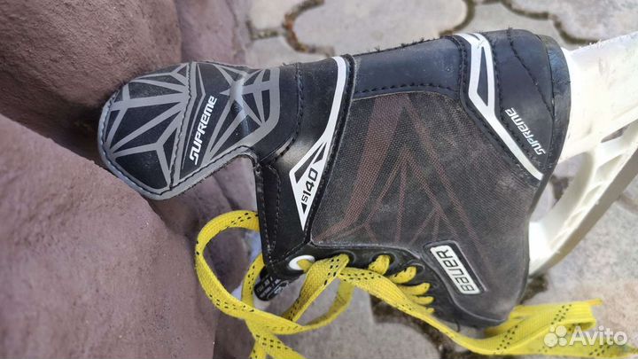 Коньки хоккейные