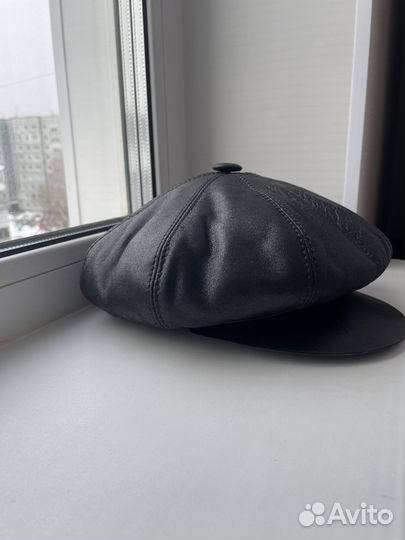 Кепка кожаная