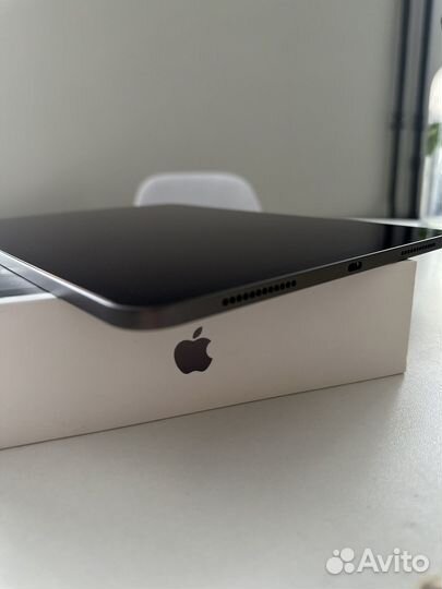 Продам iPad Air 4th gen Space Gray на 256 Gb