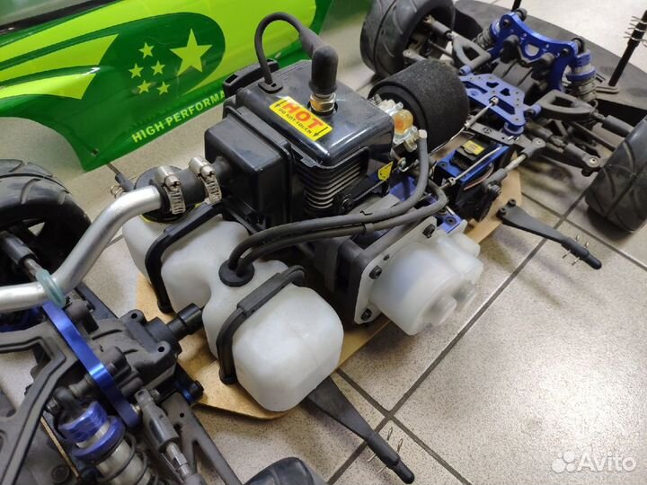 RC модель автомобиля двс 1/5